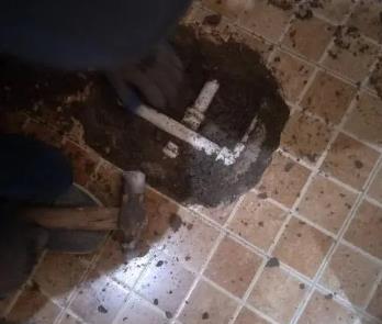 湖里卫生间漏水维修公司为您分享下卫生间渗水如何处理及注意事项